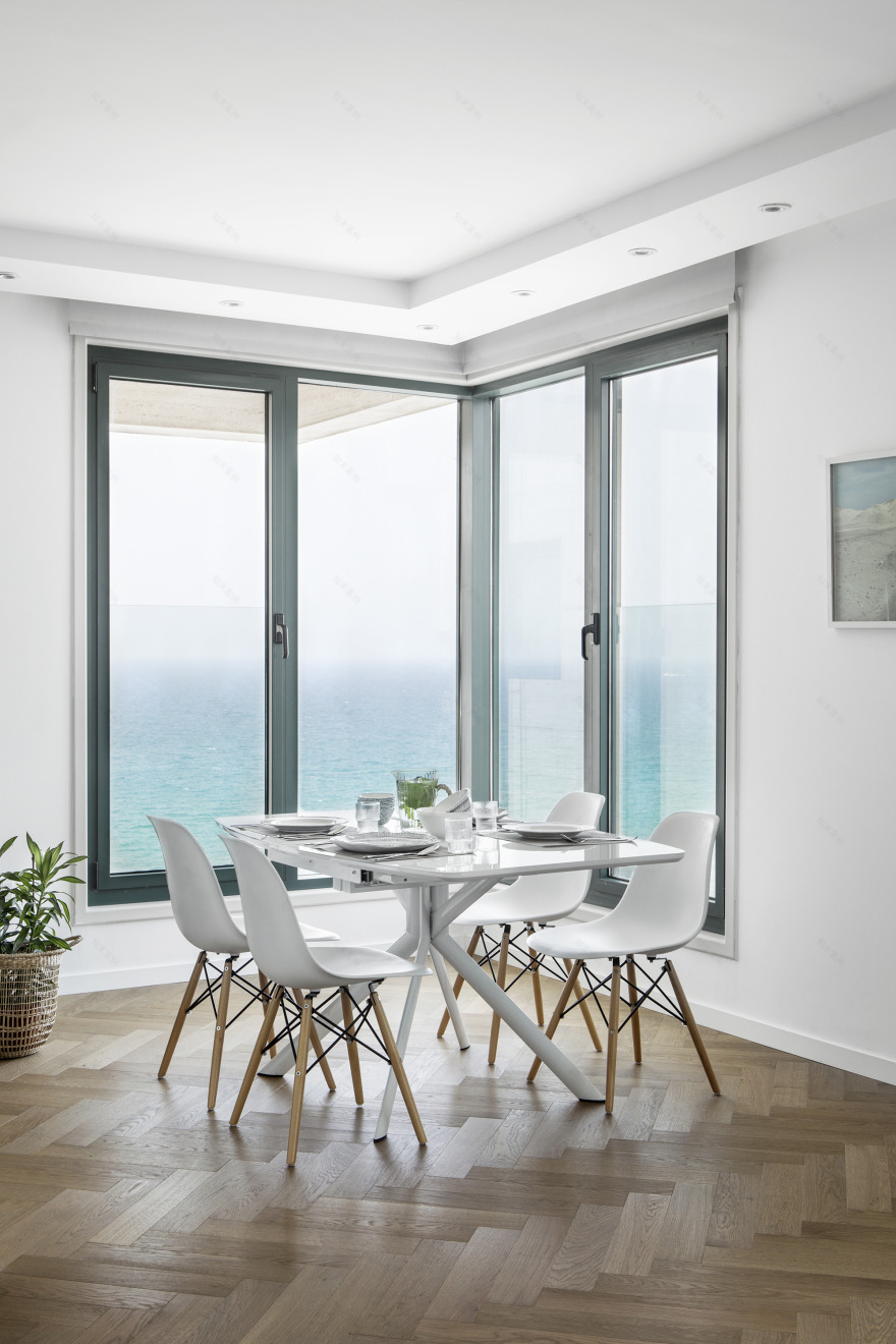 特拉维夫海景公寓的现代翻新-15