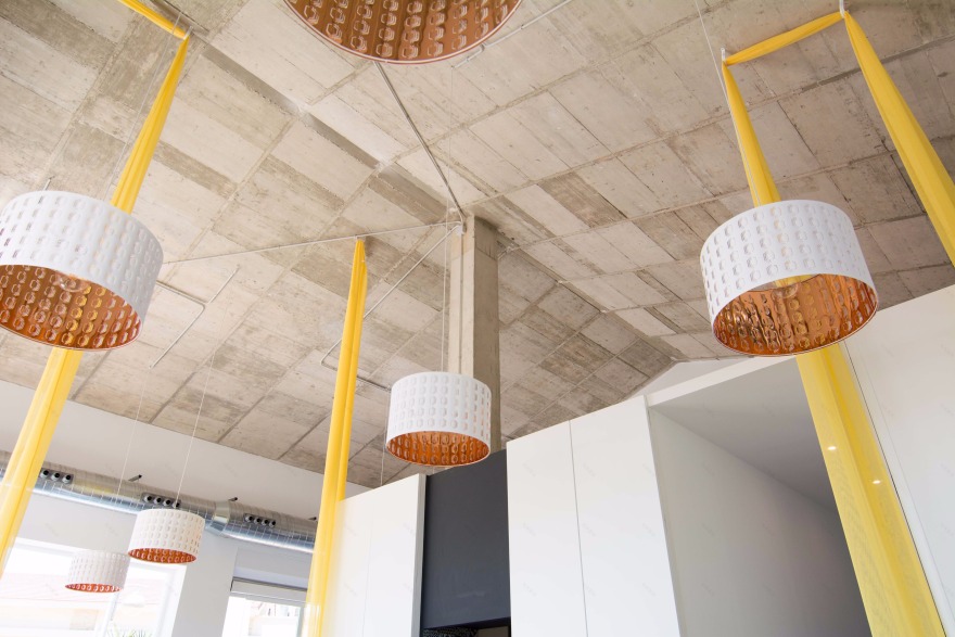 西班牙海滨“ZENIA LOUNGE”快餐店,打造北欧风情的舒适空间-13