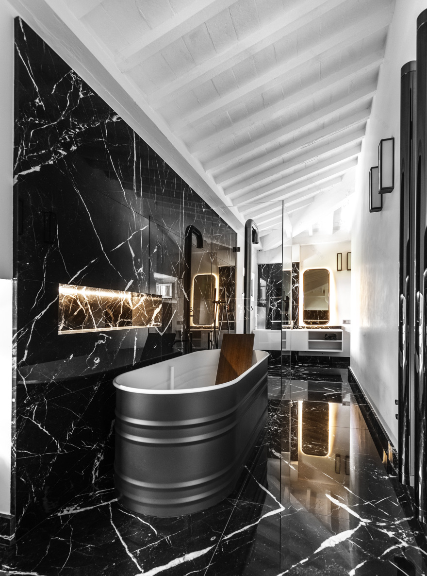 意大利佛罗伦萨山顶复式公寓设计丨Pierluigi Sammarro-23