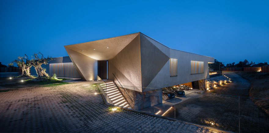 单层别墅融入环境,呈现现代豪华生态设计-7