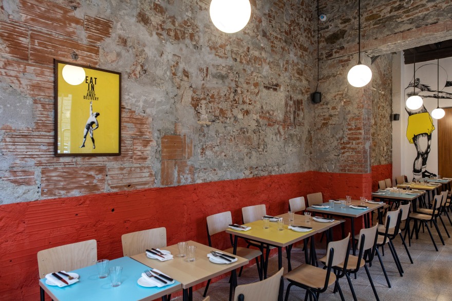 佛罗伦萨 BERBERÈ SANTACROCE 餐厅,原生态砖墙与流行色彩的碰撞-5