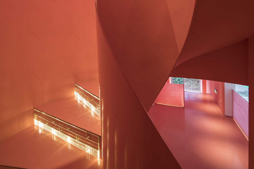 客从何处来 | 成都大慈寺甜品餐厅,红墙对话的拍照空间-34