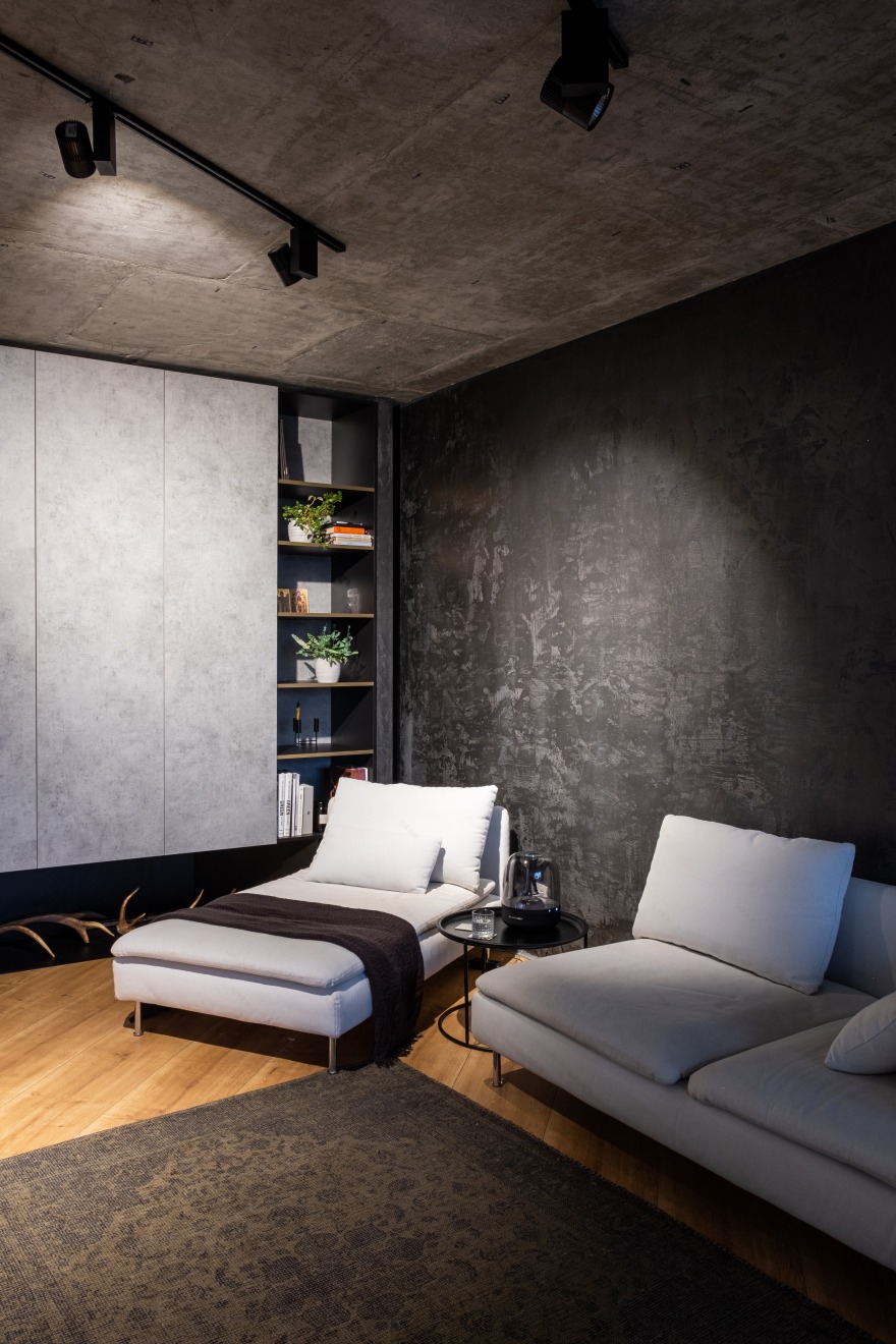 黑白极简公寓,融入自然的粗犷之美-6