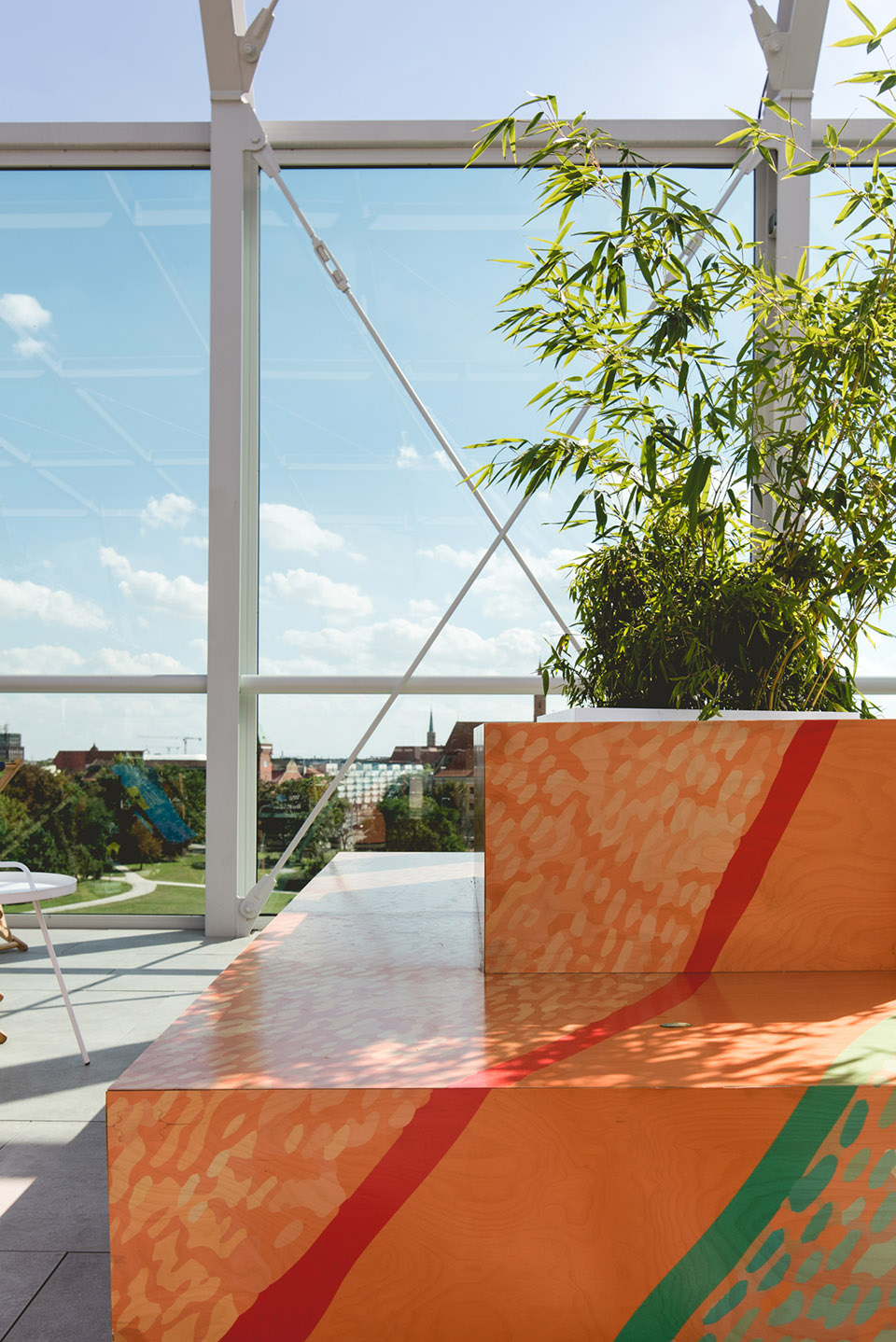 康科迪亚设计中心餐厅和屋顶露台，波兰/巧妙地填补建筑留下的空隙-51