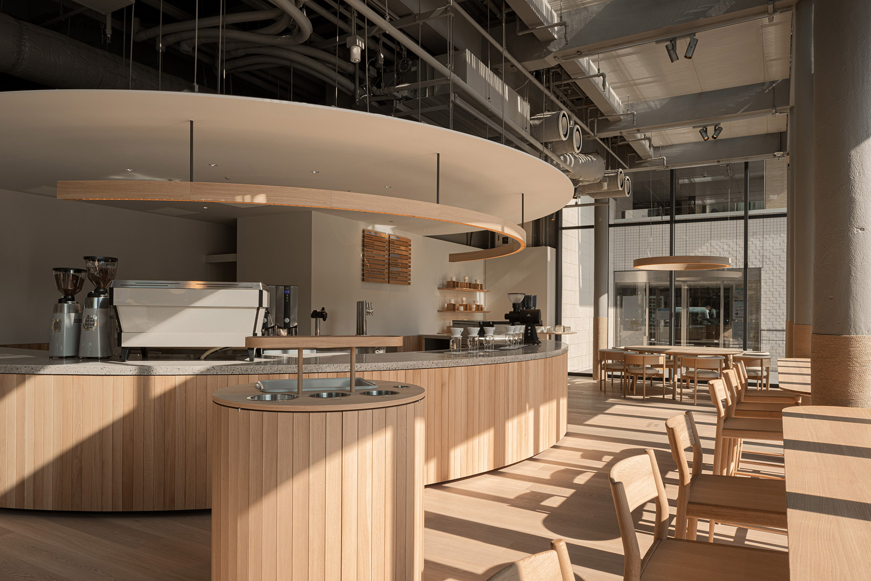 Blue Bottle咖啡港未来店，东京/科技与工艺结合的木制家具-59