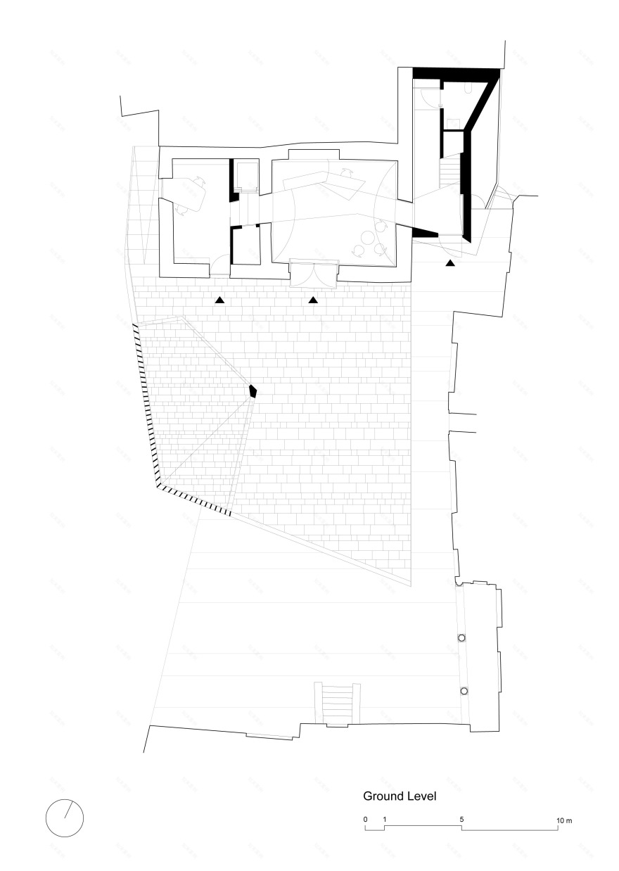 中世纪堡垒建筑的现代复兴——意大利 Torre del Borgo 别墅-5