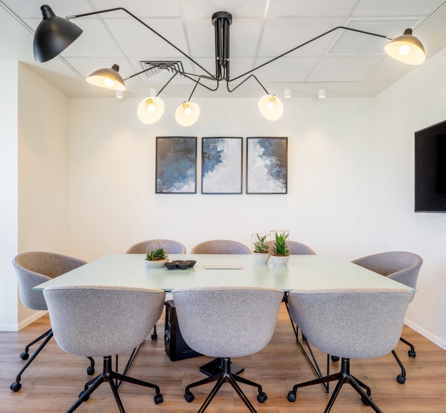 年轻现代的律师事务所办公室设计-6