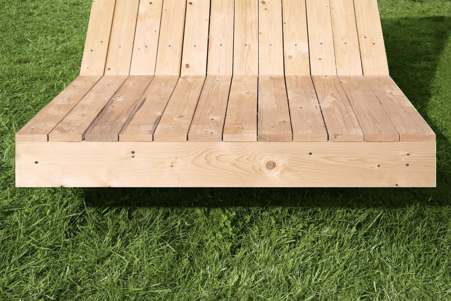 绿意盎然的多功能木质帐篷空间-7