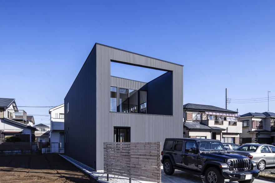 封闭外壳内的宽敞空间 别墅建筑 HouseI丨日本神奈川丨N.A.O. Naoki Kato-1