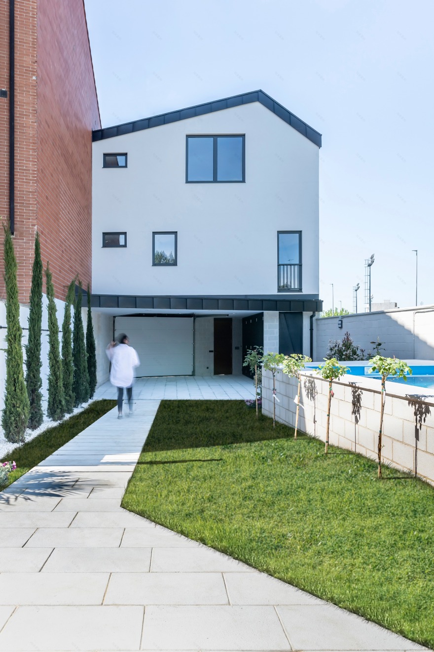 绿意盎然·隐私与通透共存的家-12