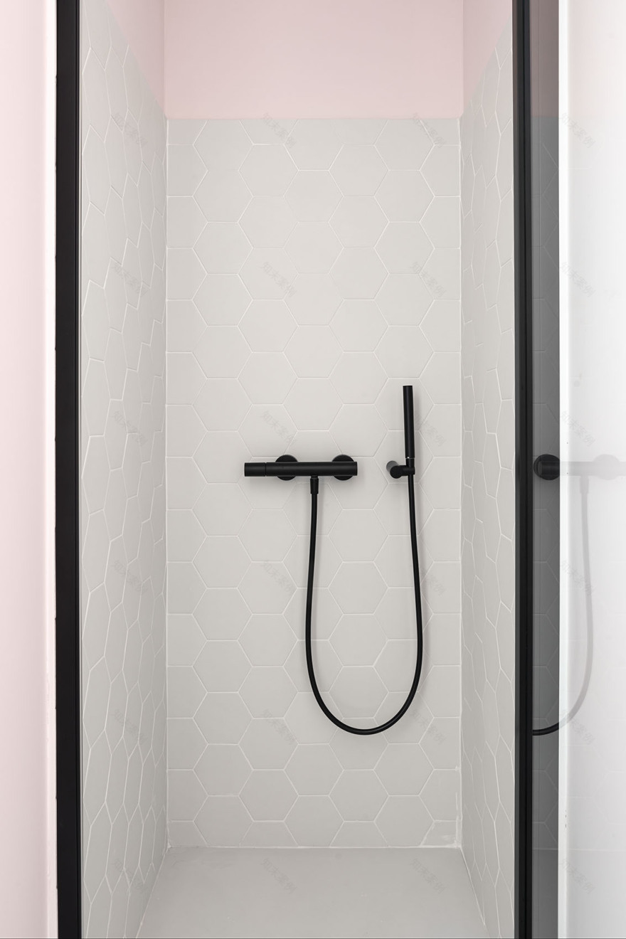 全面翻新 | 30 年代老屋展现现代舒适感-15