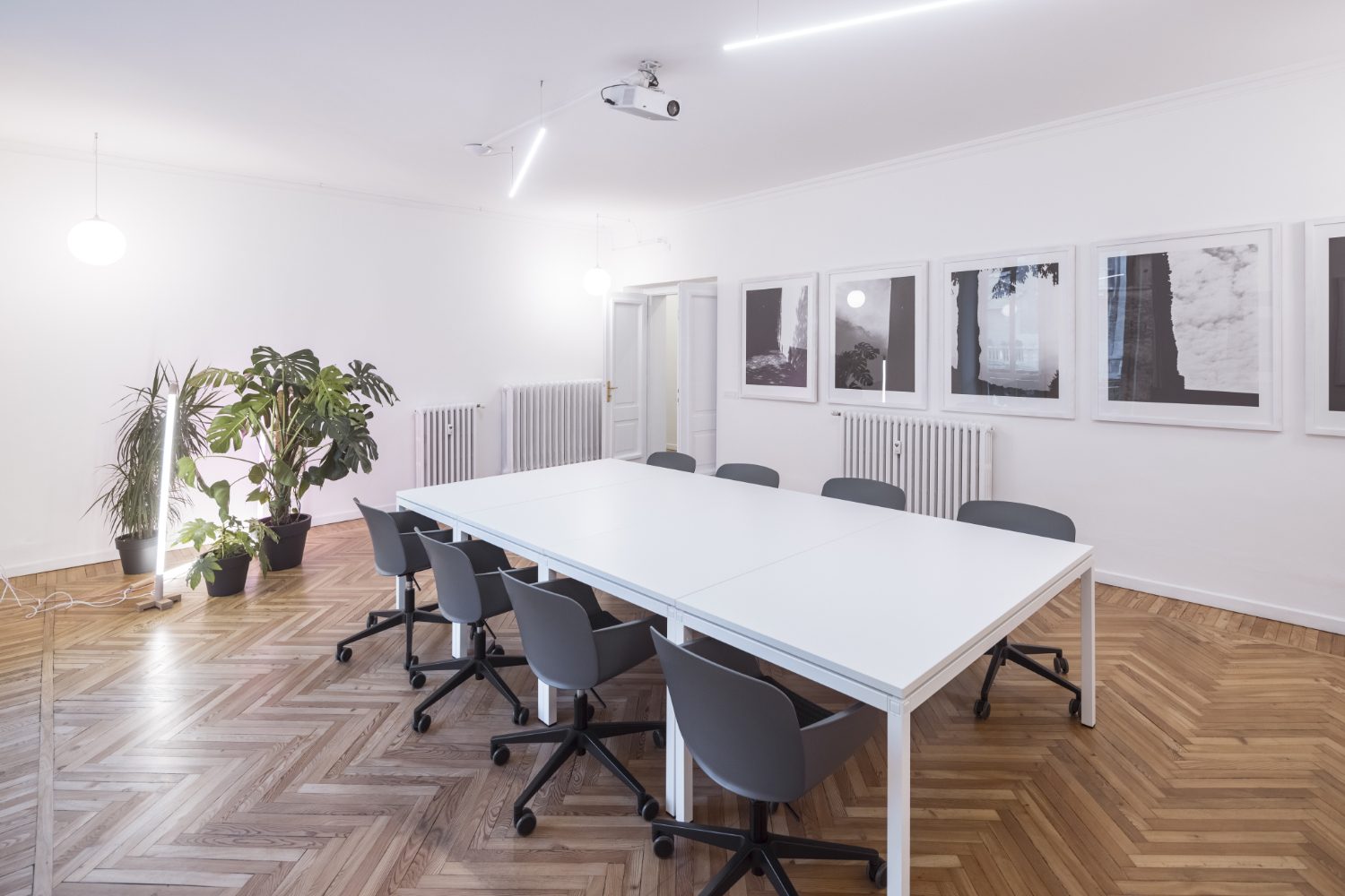 阿尔泰亚基金会运营总部项目-13