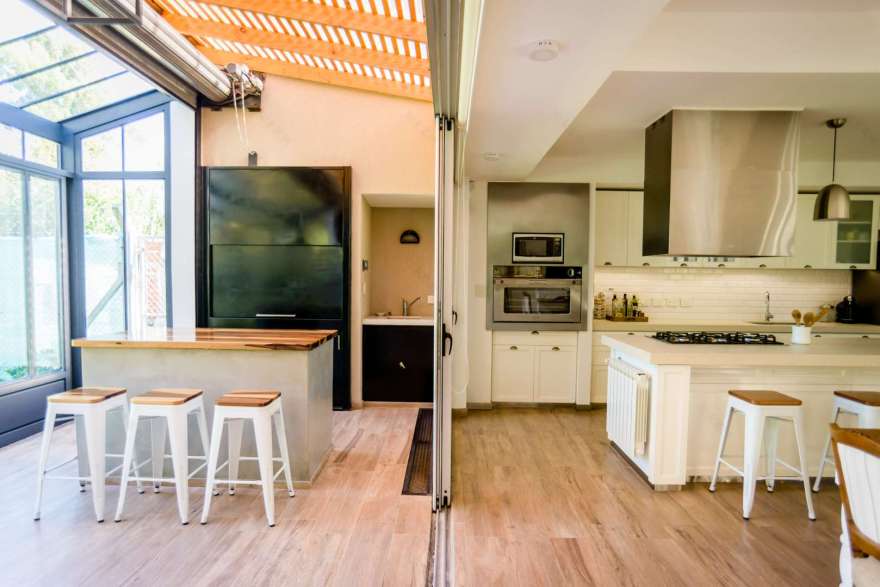 简约之居,功能齐全的家庭聚会空间-18