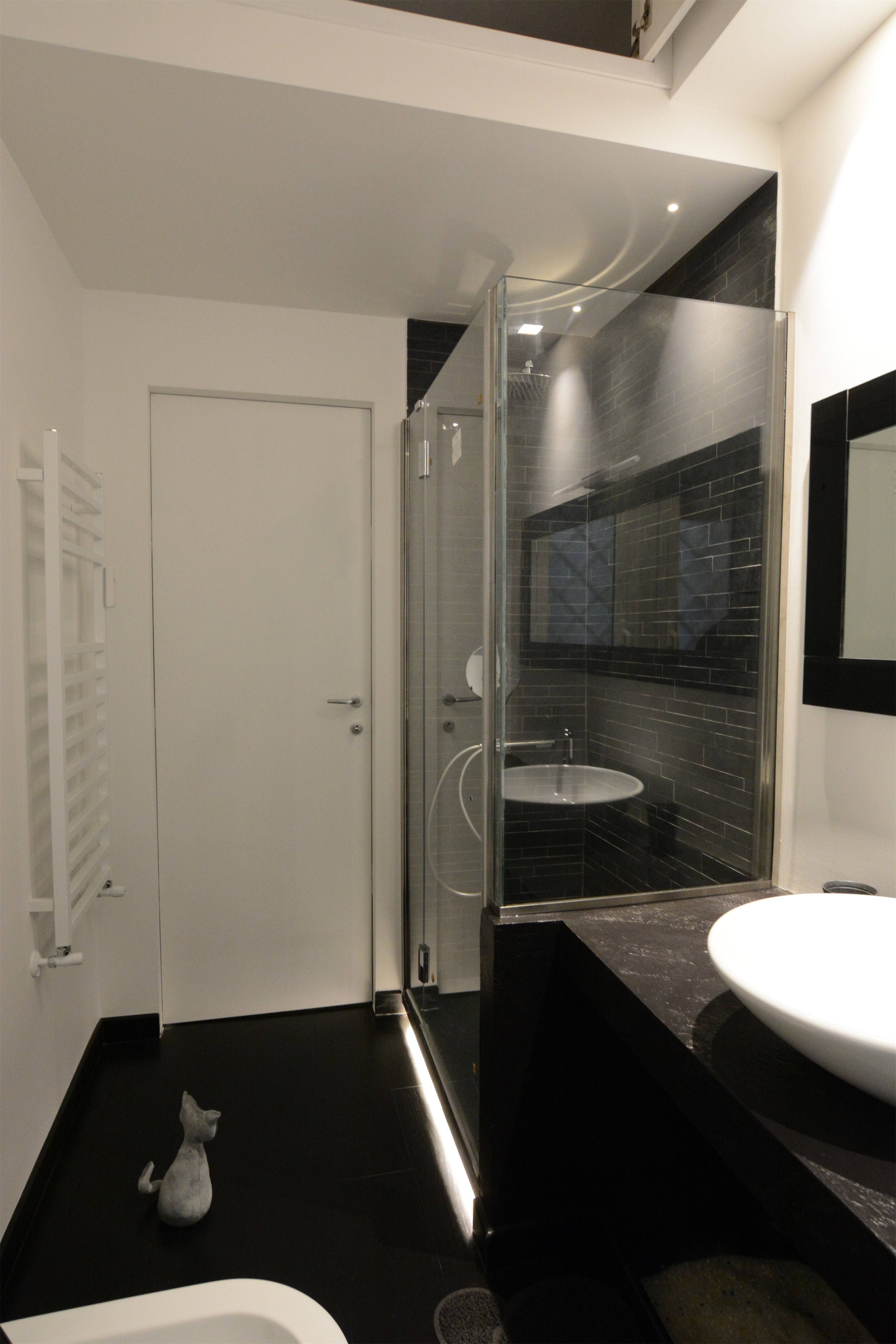 60 年代建筑里的现代公寓设计-12