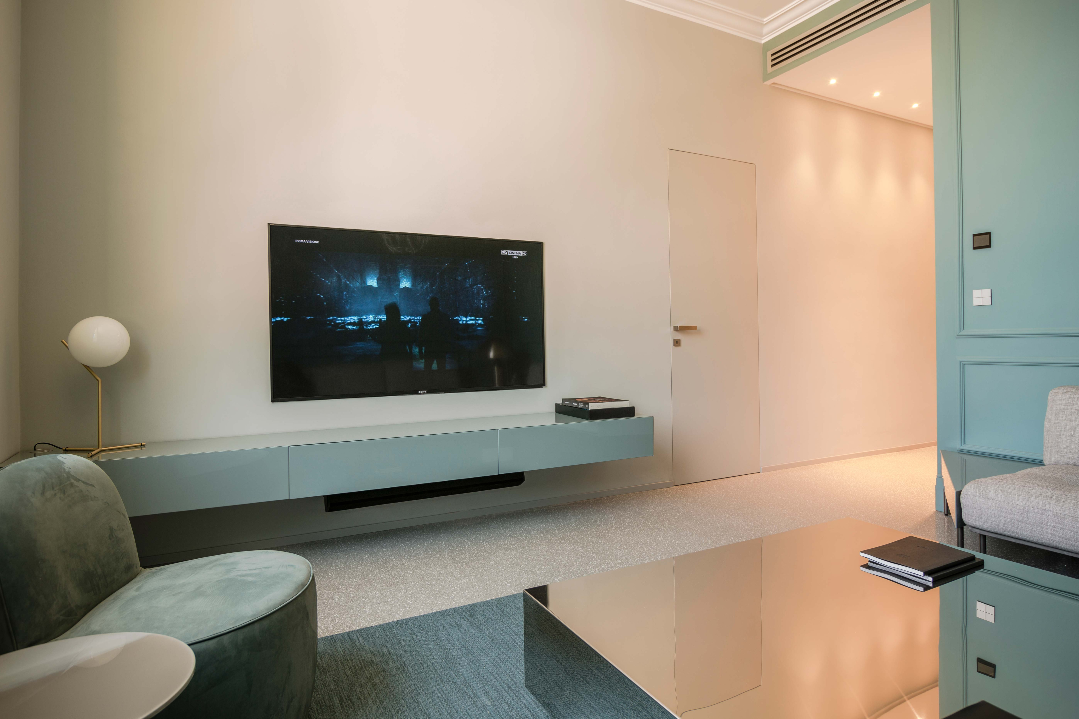 意大利 Portofino | 悬空厨房和惊喜角落,古老建筑焕发新活力-11