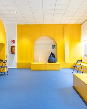 “环境第三教师”理念下的幼儿园空间改造丨意大利乌迪内丨Aut Aut Architettura