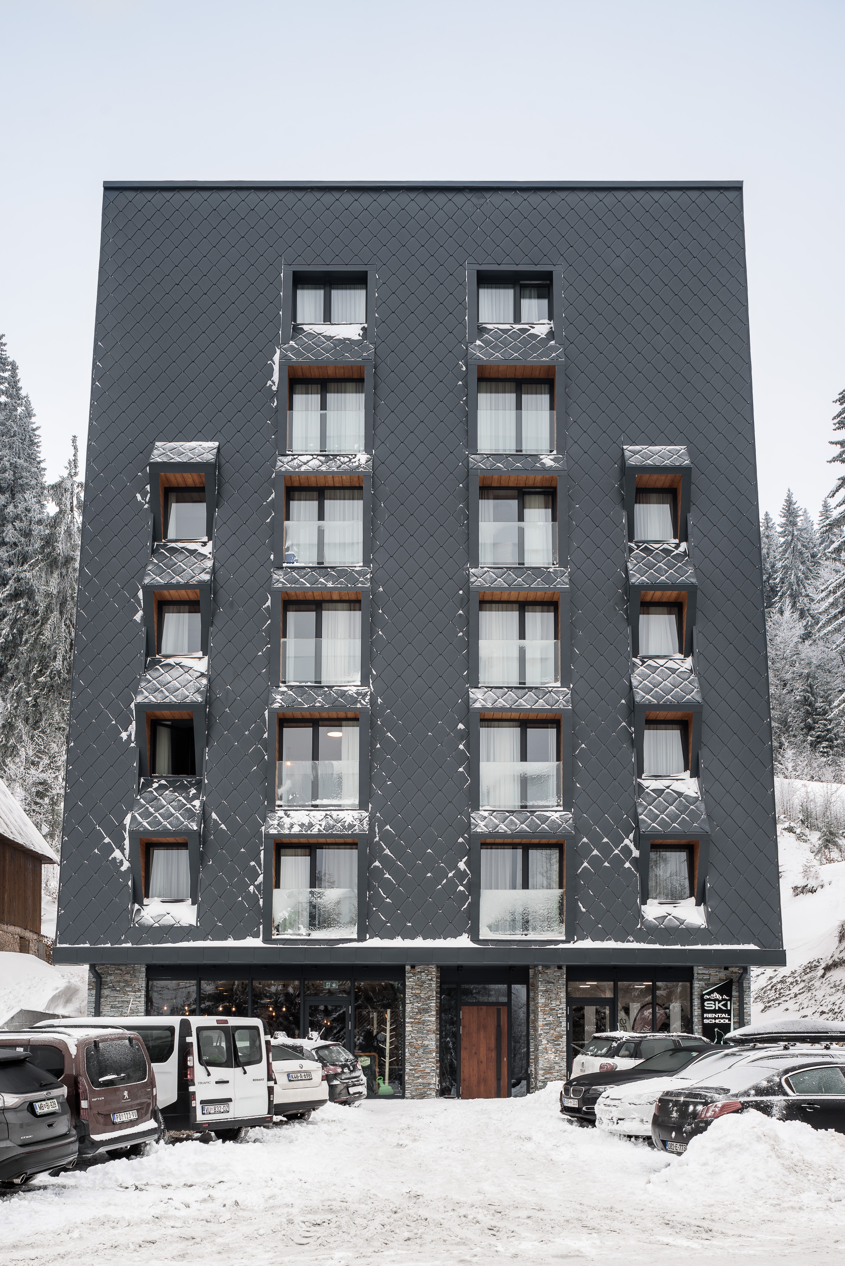 A4 Studio Belgrade, Ljubica Bigovic, Konstantin Brašovan, Nevena Jevtovic, Milica Sinzar, sanja prodanovic, Nenad Djokic丨公寓建筑丨Apart hotel -Alpine team-5