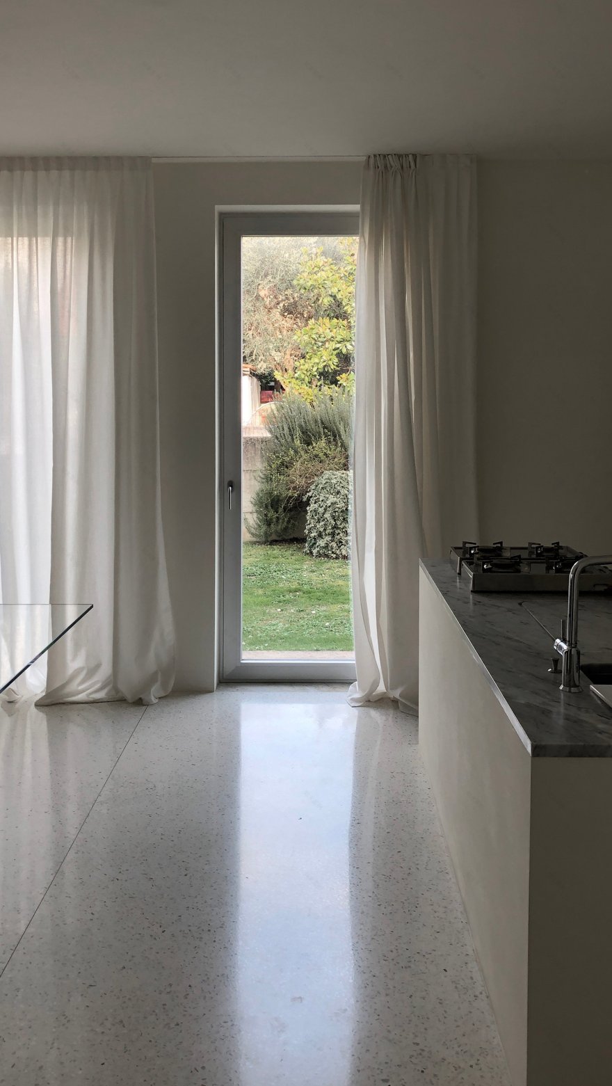 阳光明媚的意大利乡村住宅改造-3