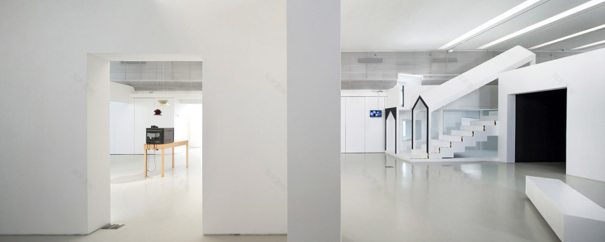 猫猫、罗西、舞台,广州/为广州时代美术馆“寻向所志”所作的模块组件装置-3