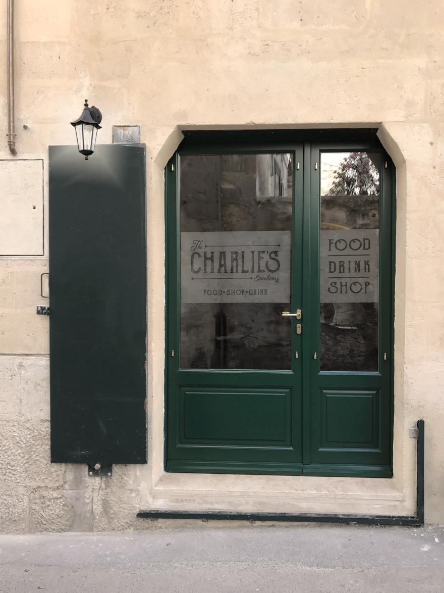 查理的地下酒吧-1