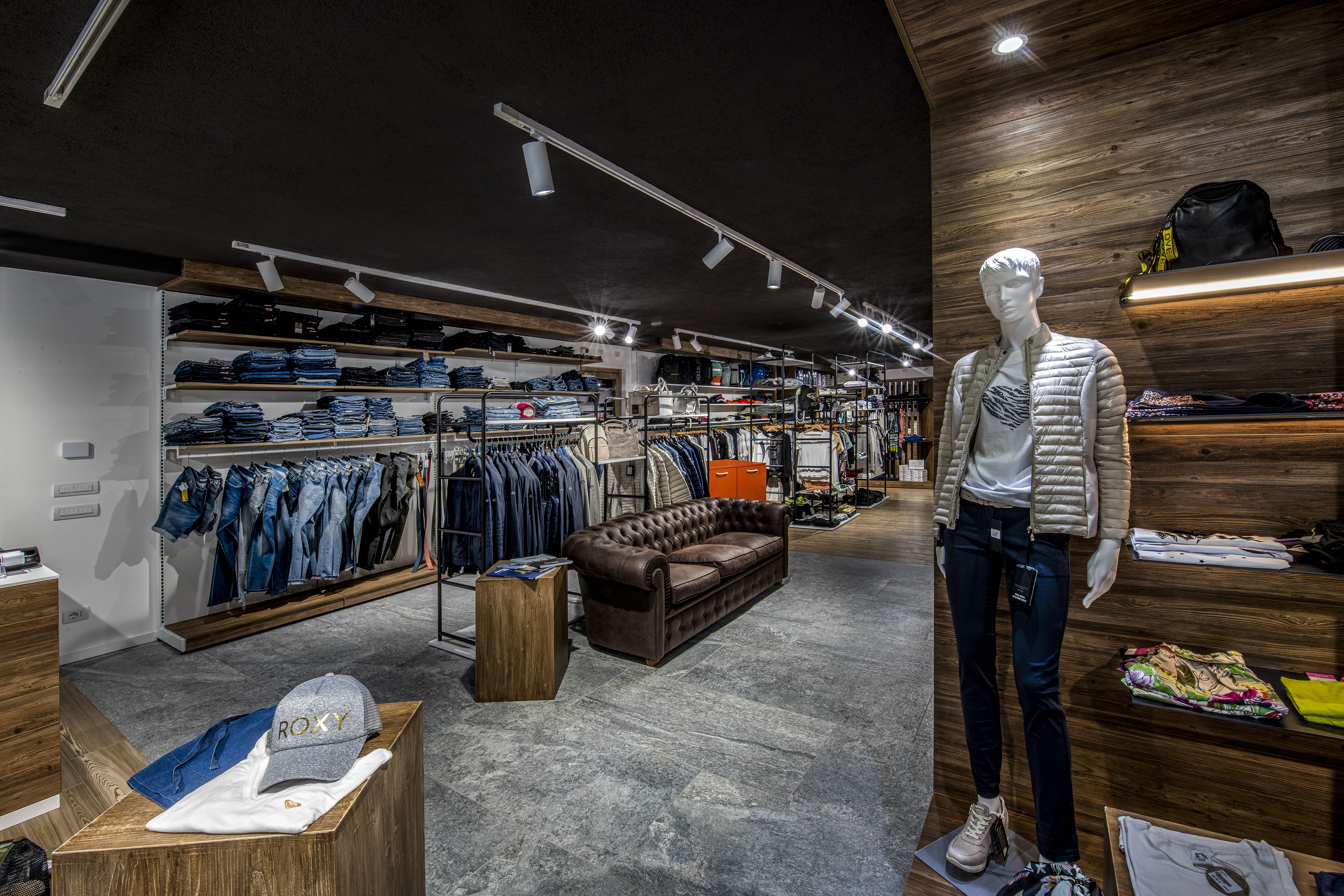 Longa Sport & Fashion 室内设计革新丨BM Italia-17