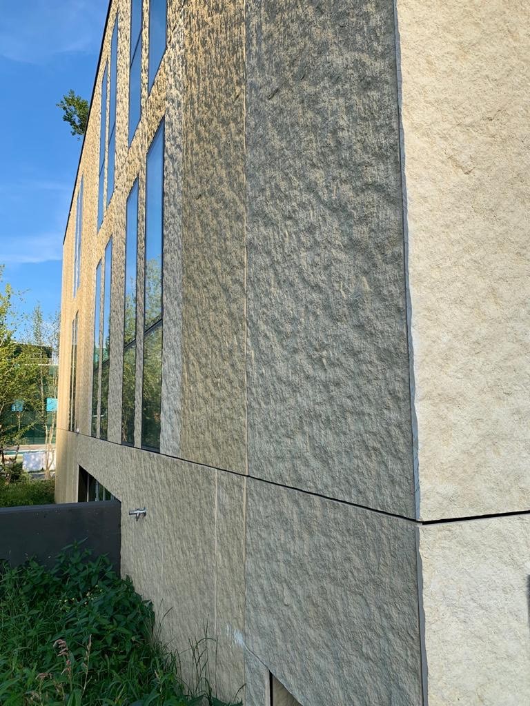 黄石矩阵的超高性能混凝土立面设计-3