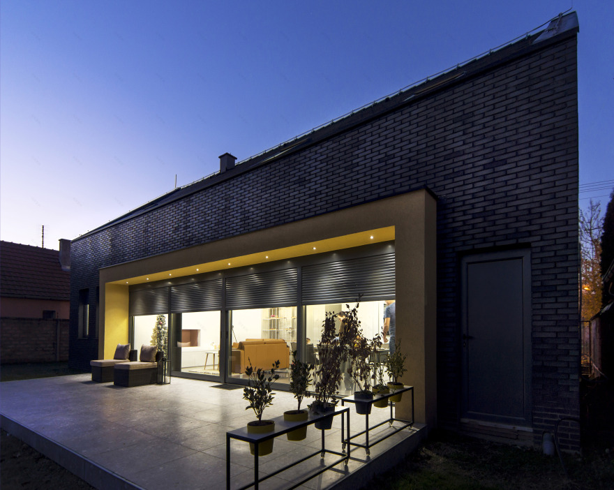 塞尔维亚 Rilak 度假别墅,家庭团聚的设计典范-17