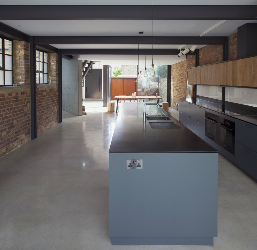 废弃维多利亚时期工作坊的现代重生-23