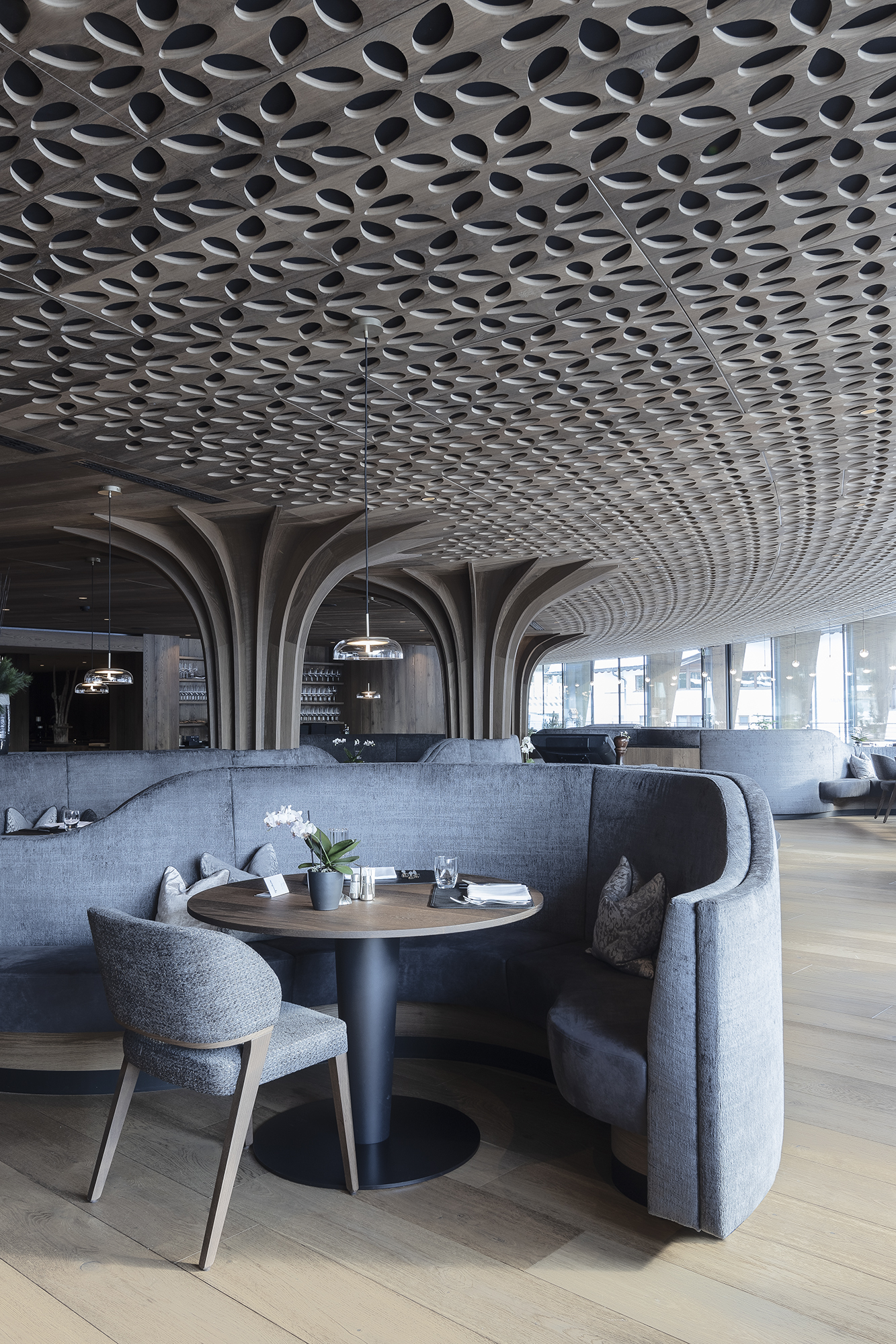 意大利阿尔卑斯山脉的 5 星级酒店设计-4