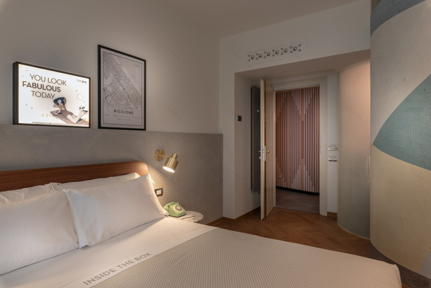 意大利海滨酒店“The Box”以简约哲学打造舒适空间-63