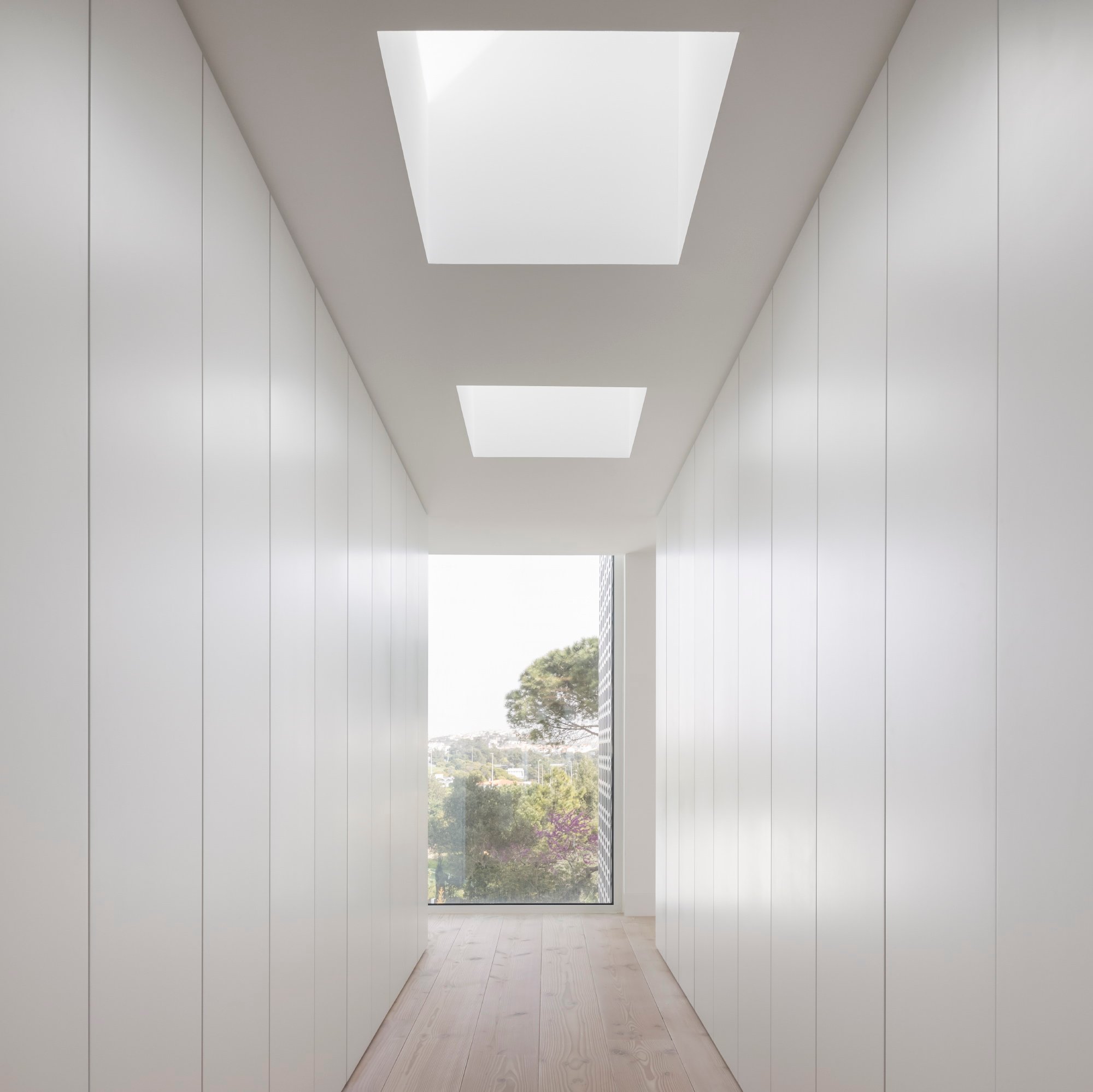 葡萄牙 Estoril RM House 现代别墅设计丨João Tiago Aguiar,arquitectos-8