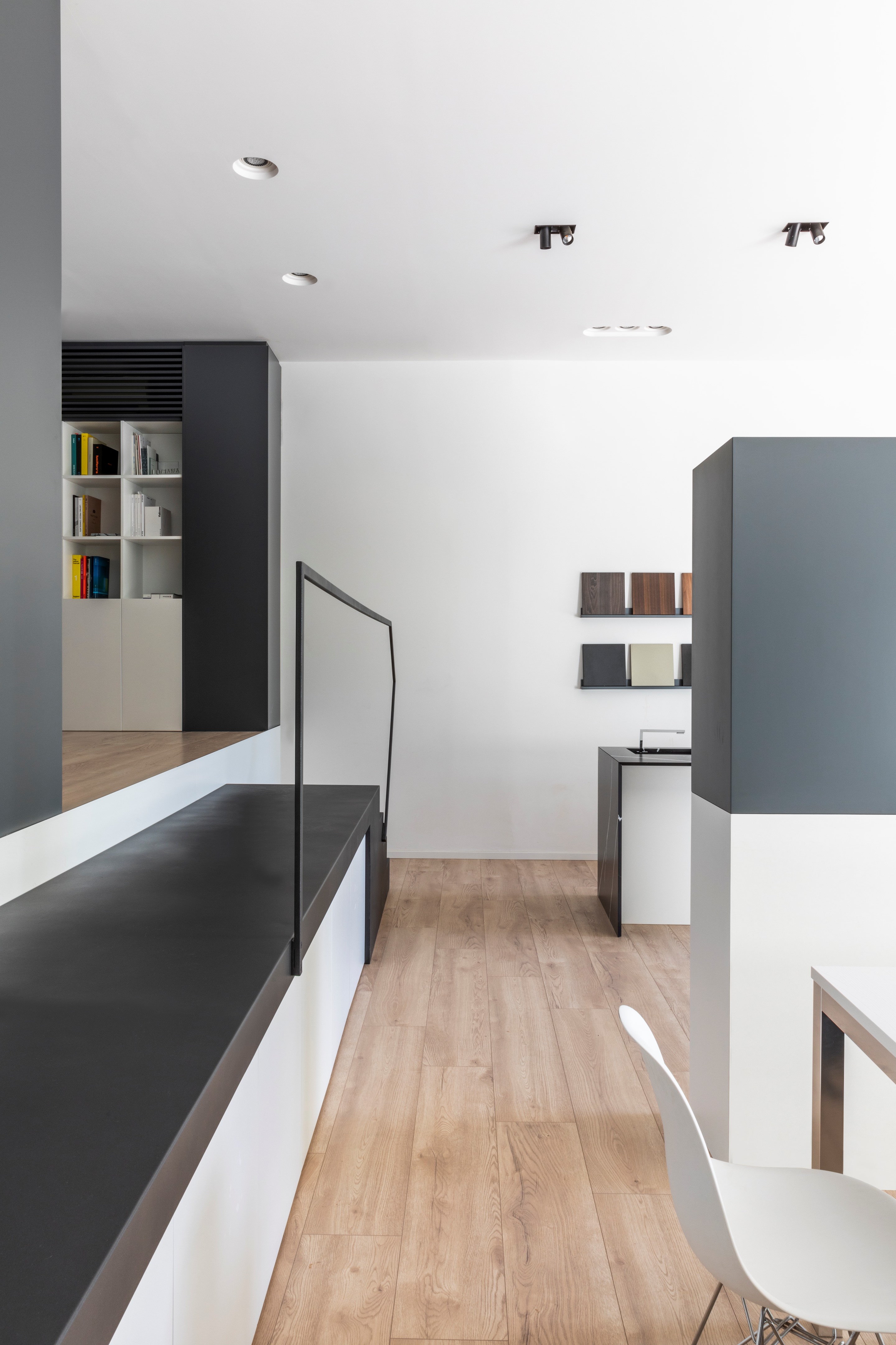 量身定制，细节至上——Laredo 办公室设计-5