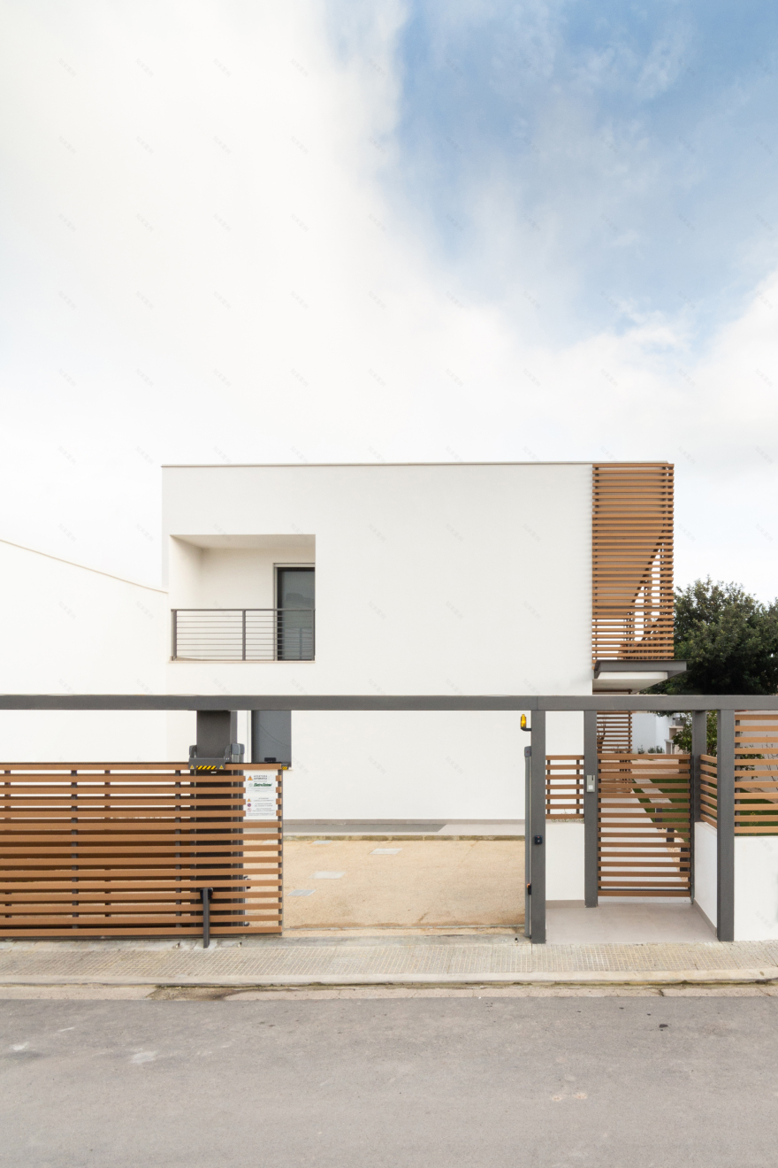 三层楼的灵活布局与光影调控-9