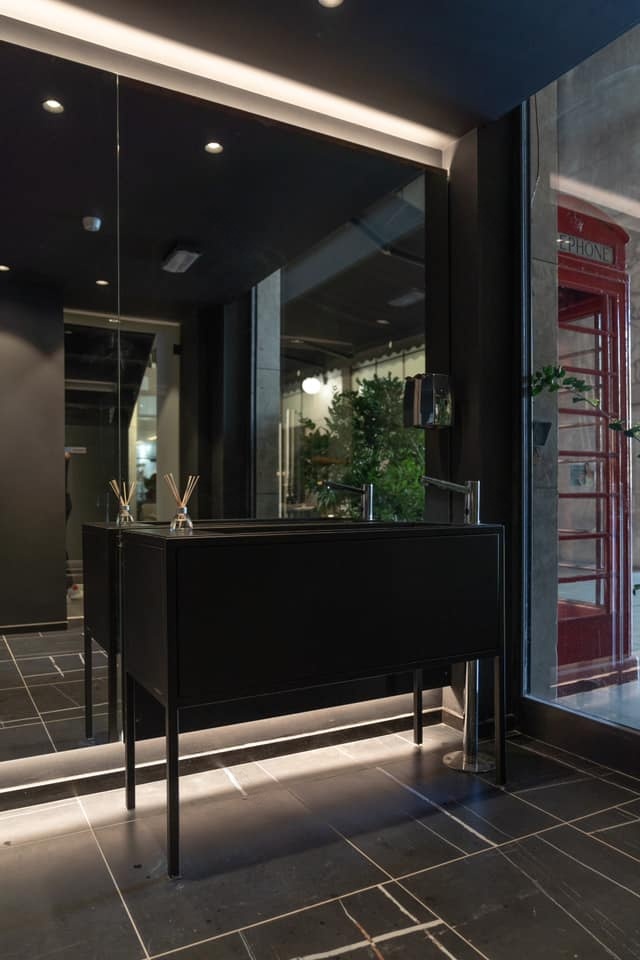 意式优雅融合日式料理,YAMA SUSHI RESTAURANT 打造精致餐饮空间-21