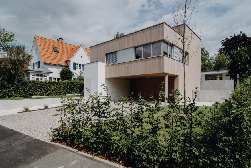 阳光绿意尽收眼底的城市避世居所-10