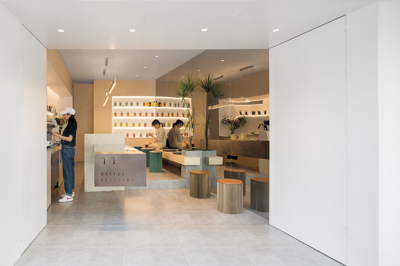 吕 晓斌丨Lio Lio 咖啡店-0