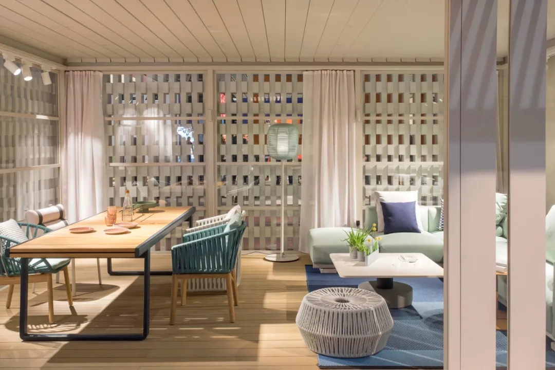 India Mahdavi 打造现代普罗旺斯风 | 银色别墅闪耀地中海魅力-49