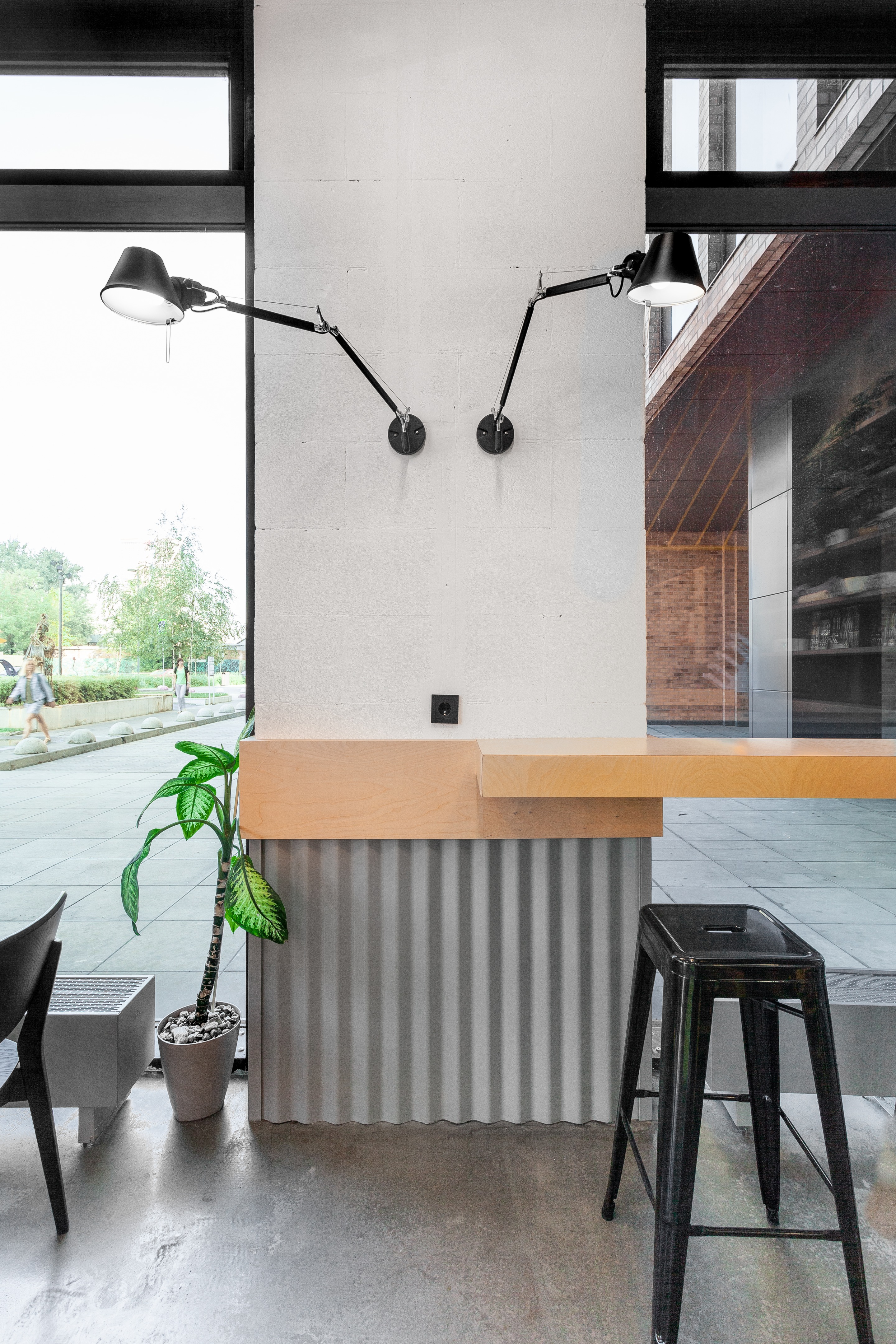 莫斯科住宅区「Savelovsky City」咖啡店,设计师以简约风格打造温馨空间-23