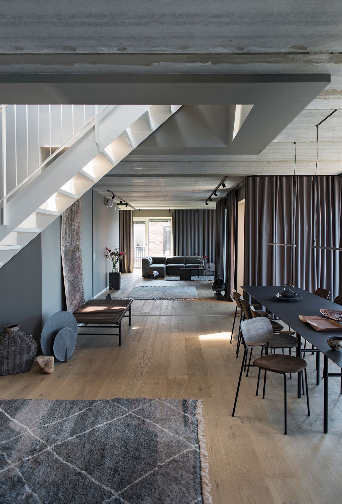 哥本哈根年轻家庭顶层公寓巨大露台-Anna Pufik-2