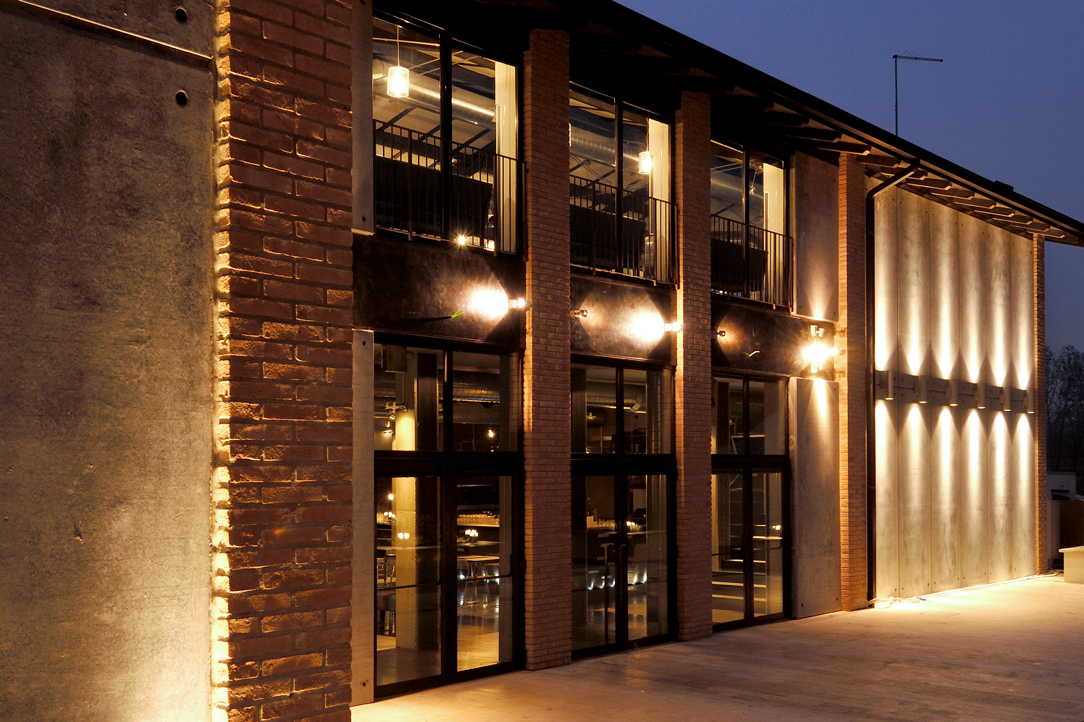 卢米诺西酒吧-9