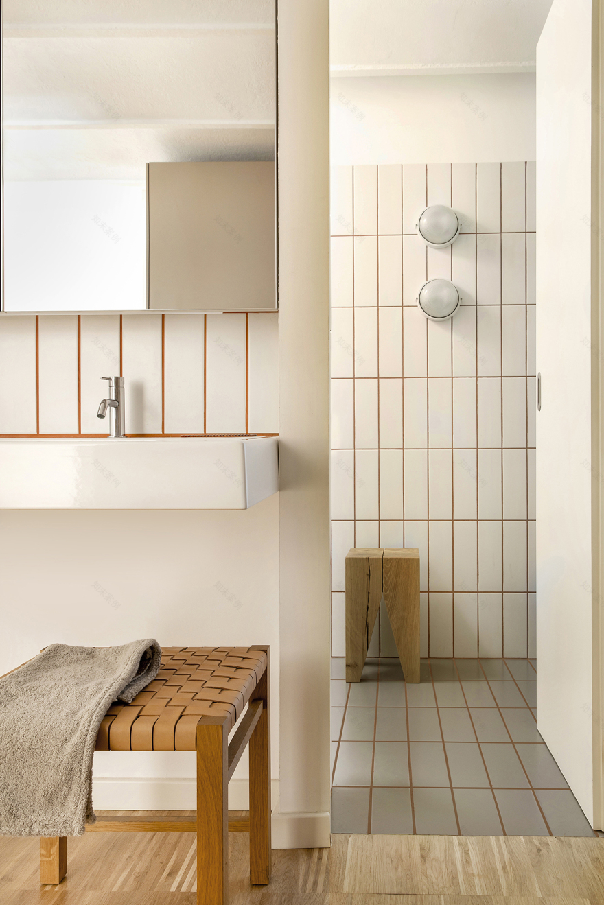 巴塞罗那旧果蔬店变身现代风格复式住宅丨西班牙巴塞罗那-8