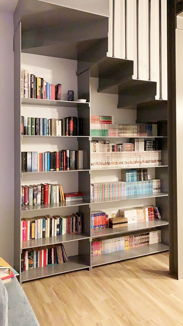 2019 年独立三层大宅 | 金属折叠楼梯的光影魅力-0