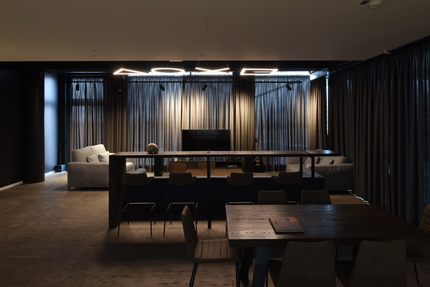 游戏开发者的“空白办公室”-47