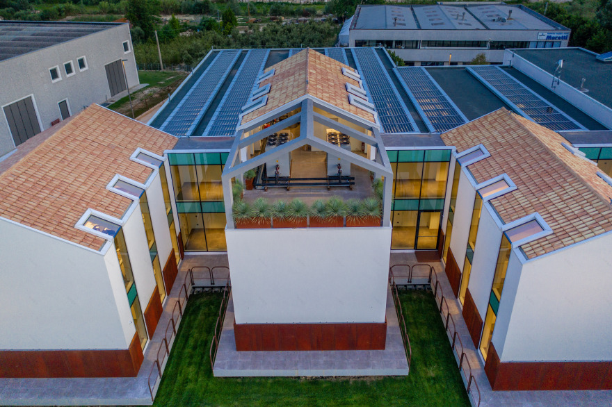 KSENIA SECURITY 总部办公建筑-3