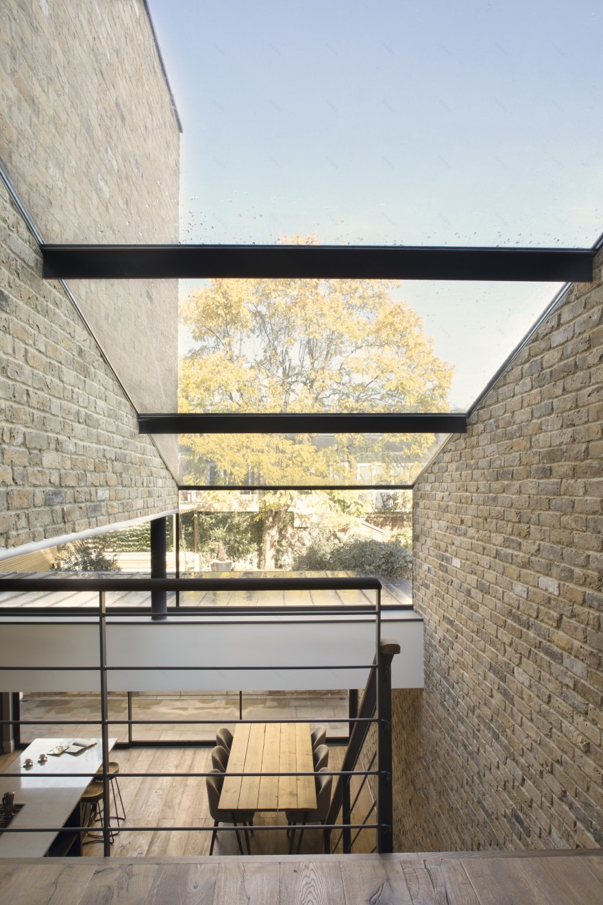 Felsham Road 别墅 | 双高空间与自然光的完美融合-0