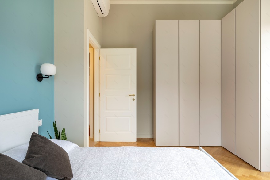 米兰历史公寓中的现代经典新诠释-25