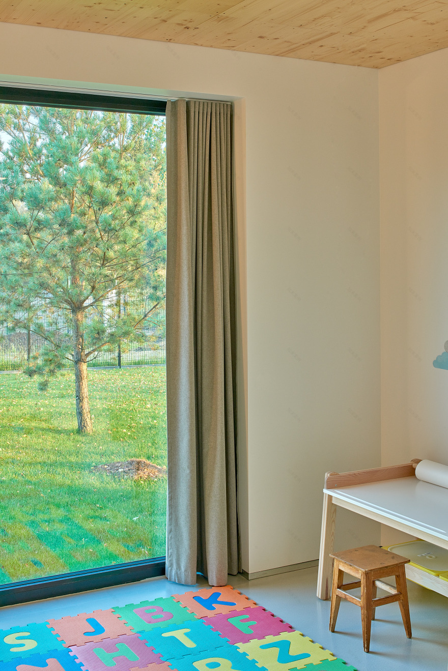 融合传统与现代的立陶宛乡村别墅设计-23