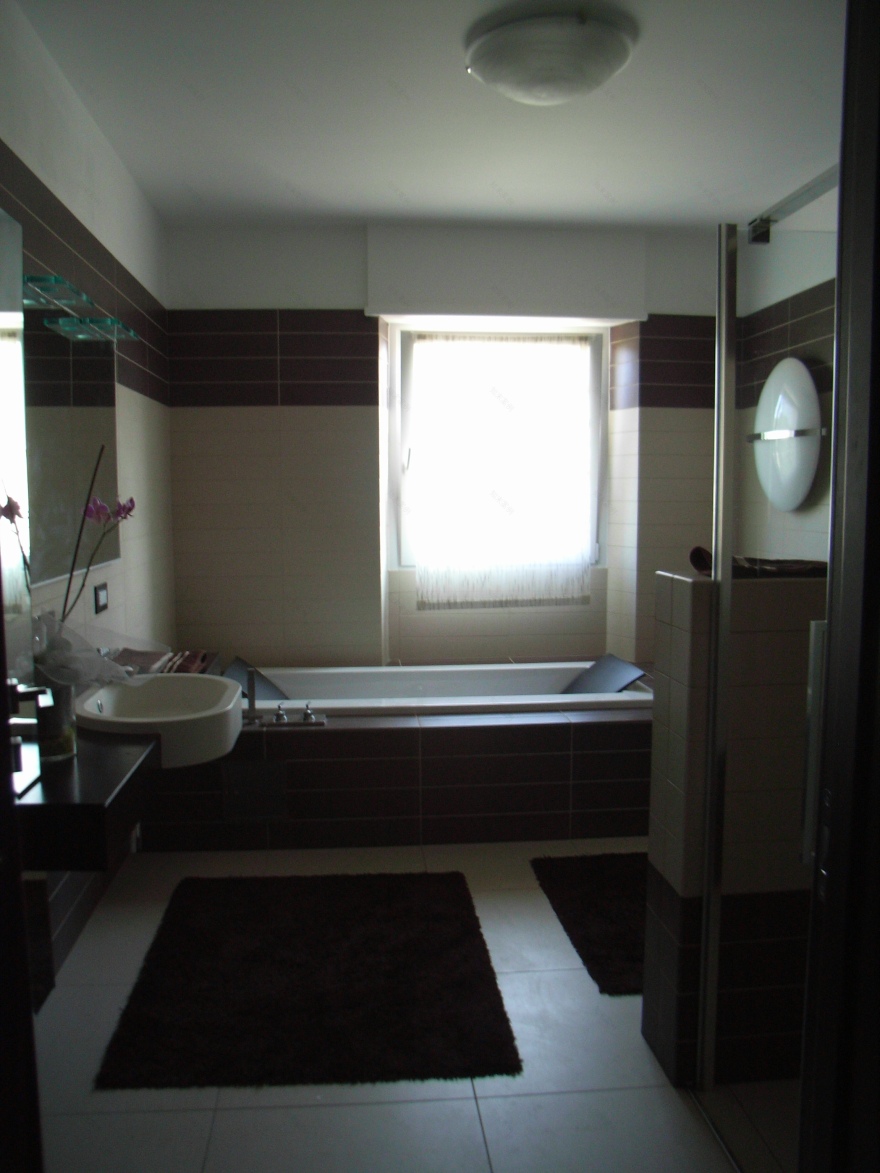 900 年古宅翻新,220 平米现代简约之光-11