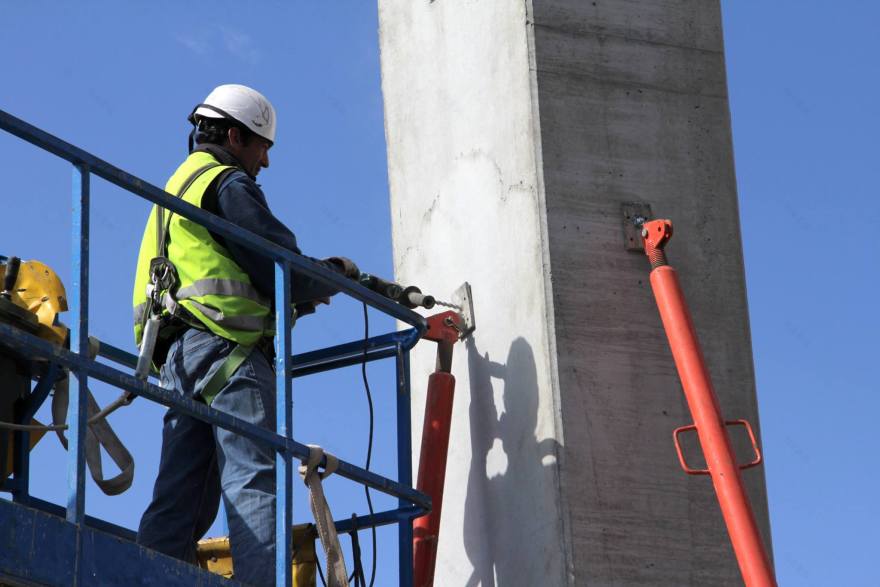 意大利钢铁工厂的现代化改造-71