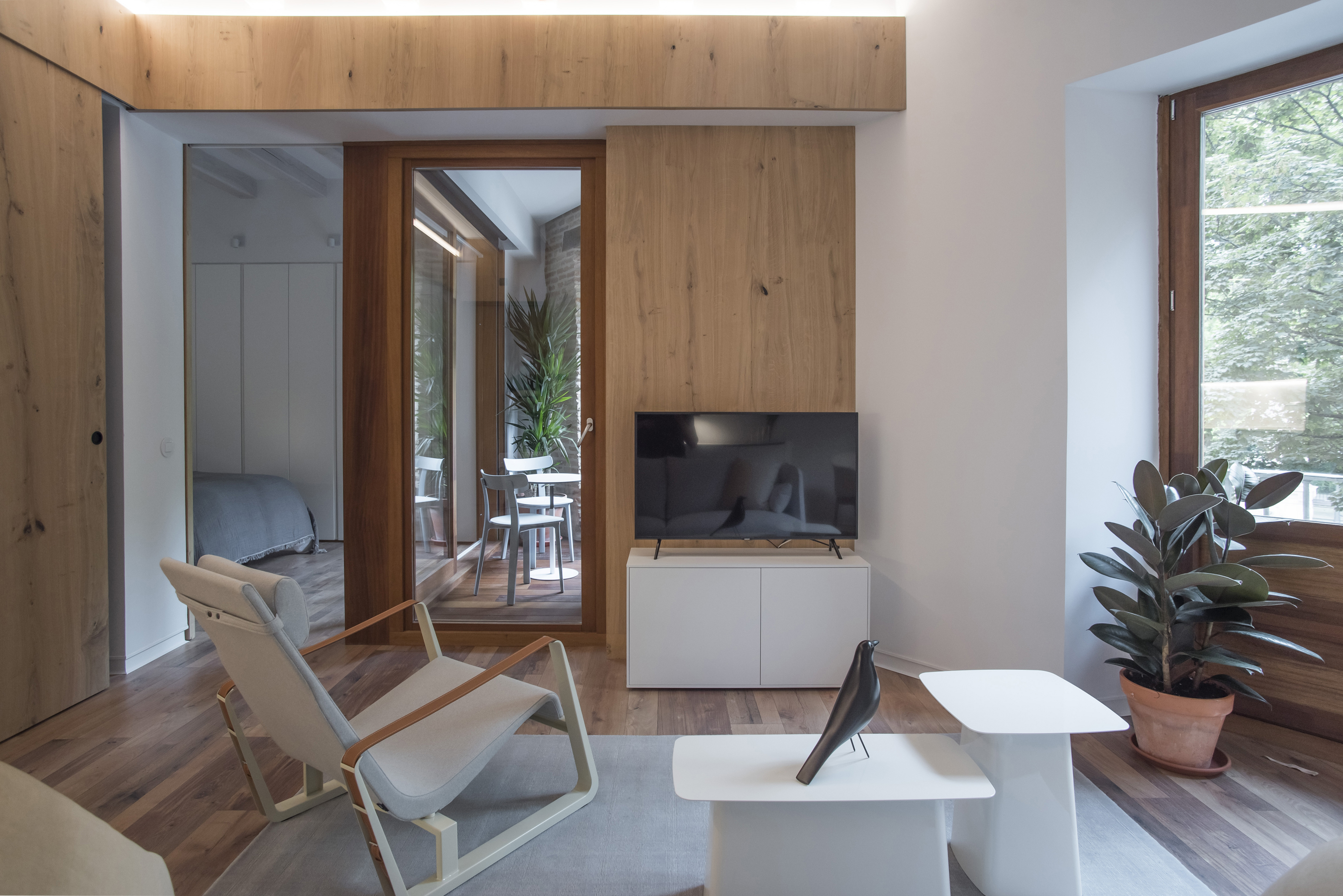 帕姆普洛纳 17 世纪小宫殿公寓 | 现代简约室内设计-4